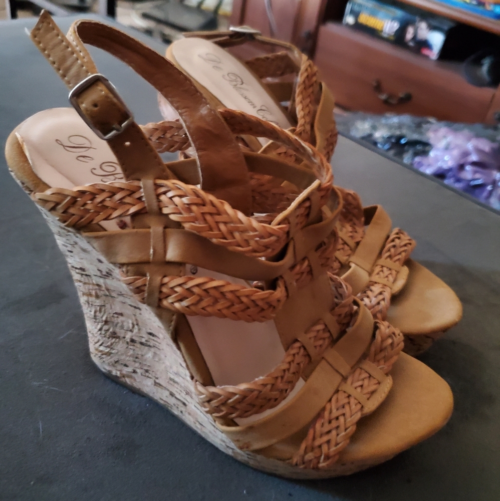 Tan wedges